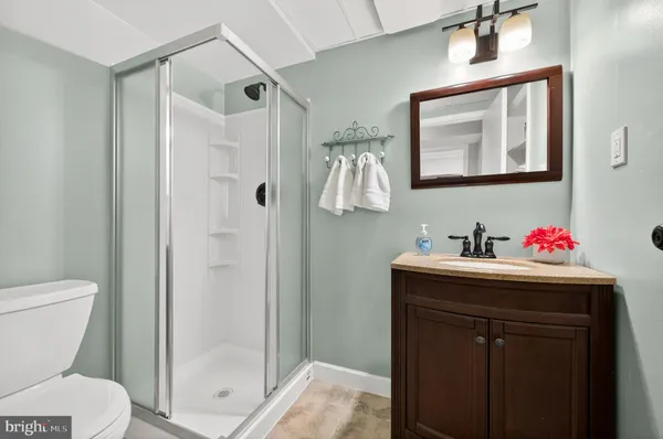 $608,900 | 10111 Chestnut Wood Lane, Burke, VA 22015