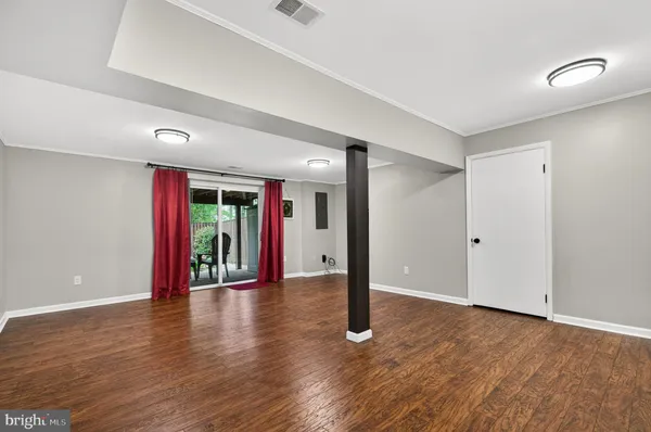 $608,900 | 10111 Chestnut Wood Lane, Burke, VA 22015