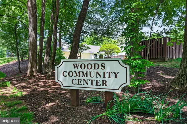 $608,900 | 10111 Chestnut Wood Lane, Burke, VA 22015