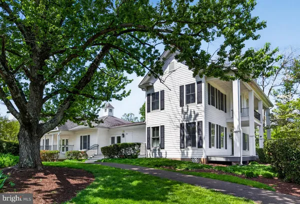 $608,900 | 10111 Chestnut Wood Lane, Burke, VA 22015