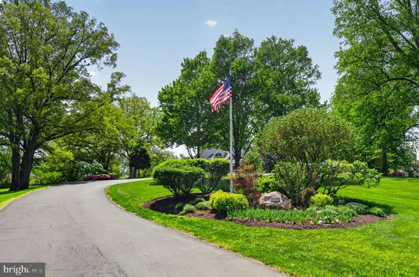 $608,900 | 10111 Chestnut Wood Lane, Burke, VA 22015