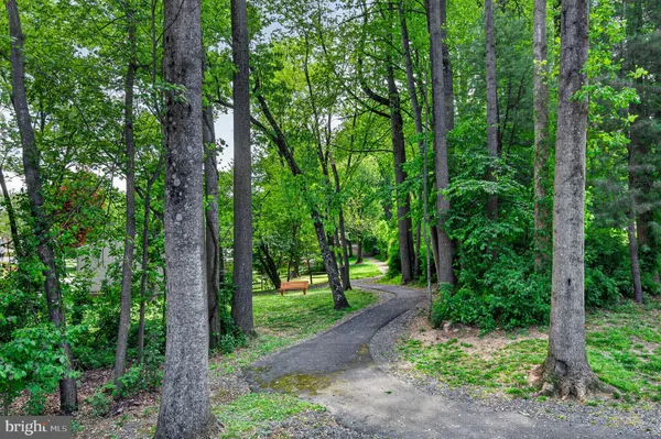 $608,900 | 10111 Chestnut Wood Lane, Burke, VA 22015