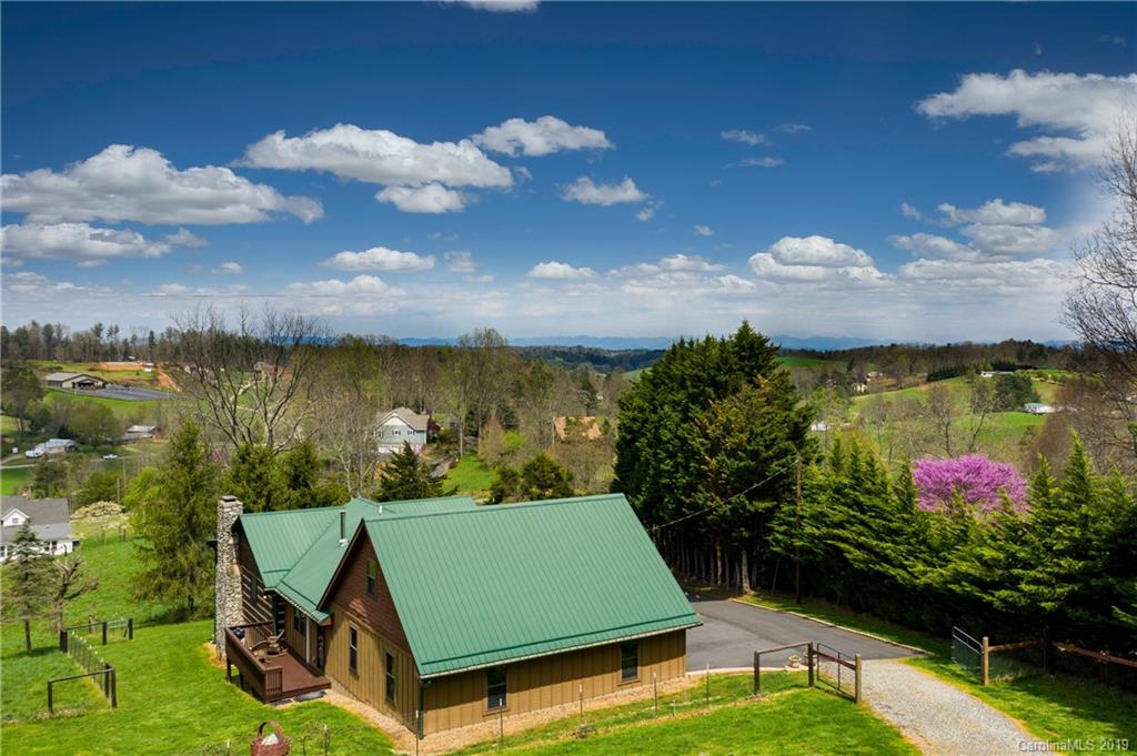 31 Cabin Cove Road Leicester, NC 28748 - Photo 2 of 37 Gallery Image 2