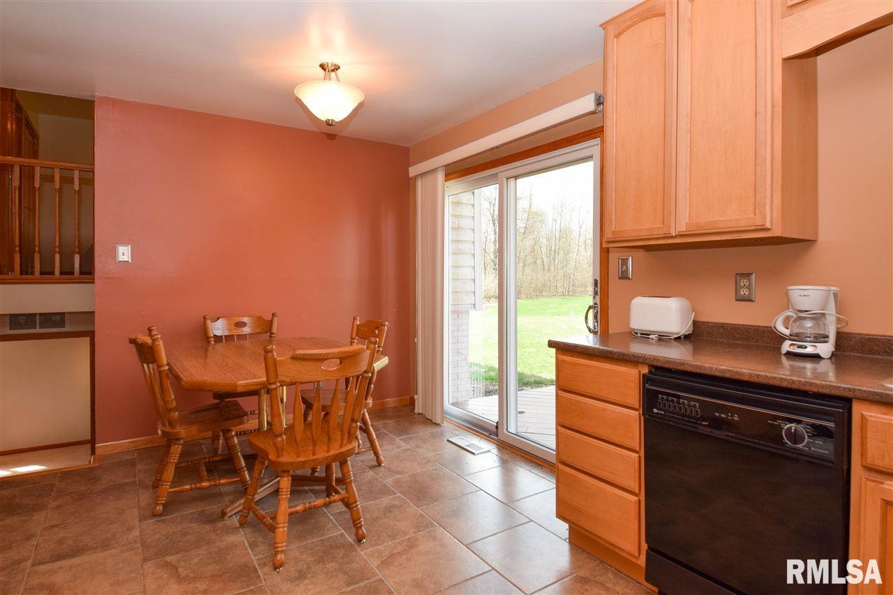 28338 North Bitner Road Glasford, IL 61533 - Photo 8 of 27