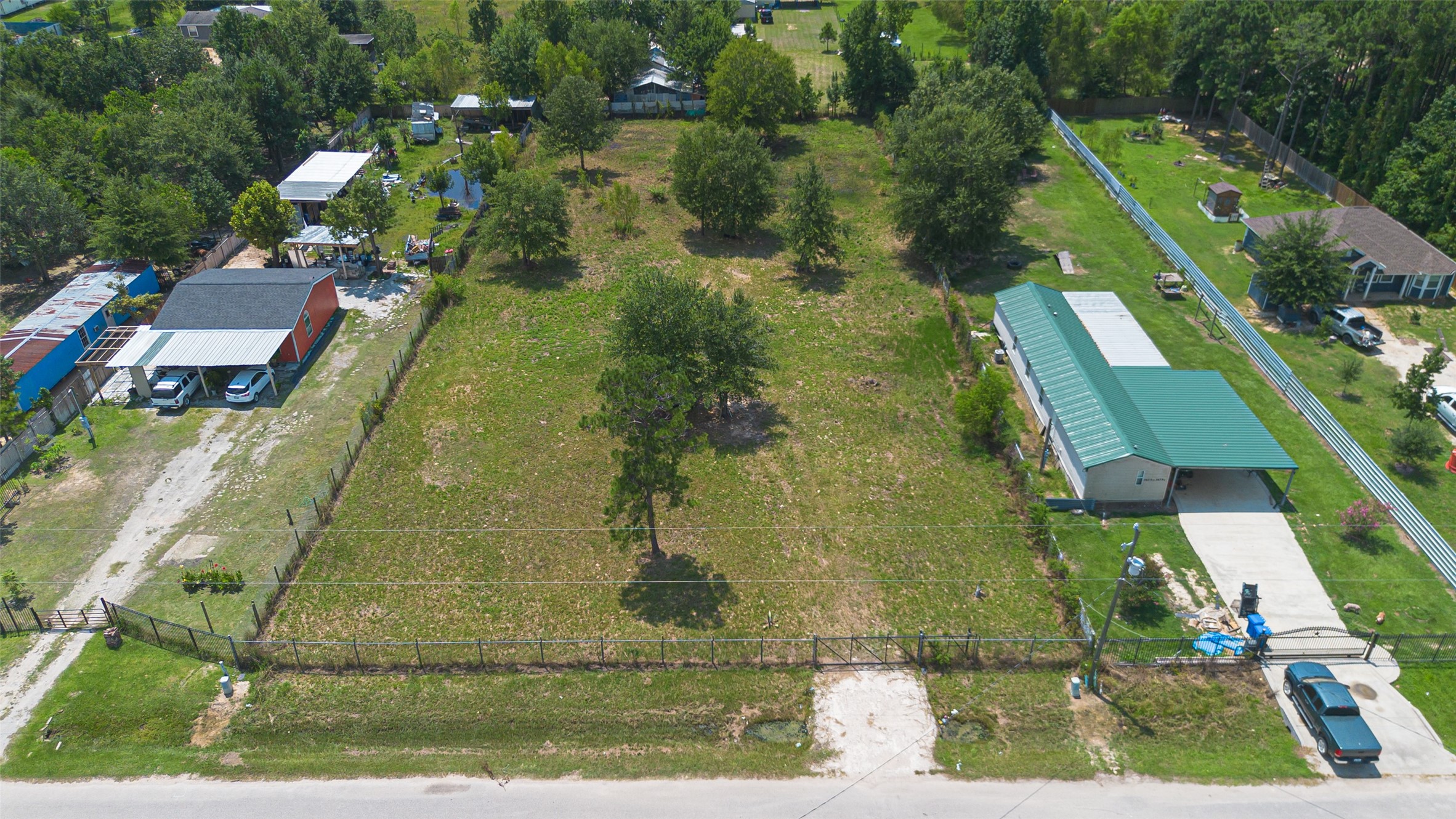 2425 County Road 3479 B Cleveland, TX 77327 - Photo 2 of 14