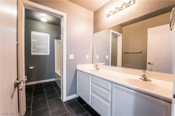$2,400 | 5221 Coral Hills Street, North Las Vegas, NV 89081