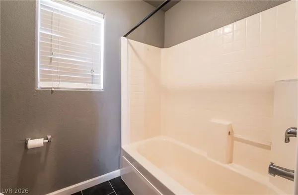 $2,400 | 5221 Coral Hills Street, North Las Vegas, NV 89081