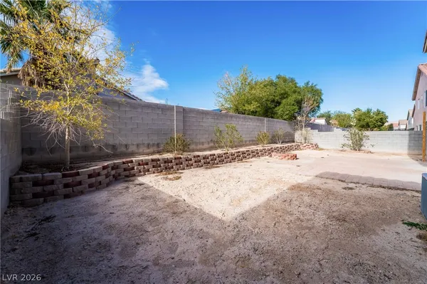 $2,400 | 5221 Coral Hills Street, North Las Vegas, NV 89081