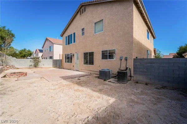 $2,400 | 5221 Coral Hills Street, North Las Vegas, NV 89081
