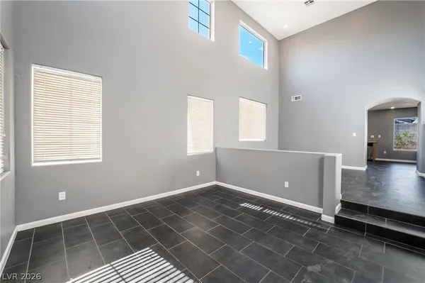 $2,400 | 5221 Coral Hills Street, North Las Vegas, NV 89081