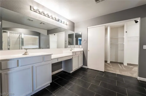 $2,400 | 5221 Coral Hills Street, North Las Vegas, NV 89081