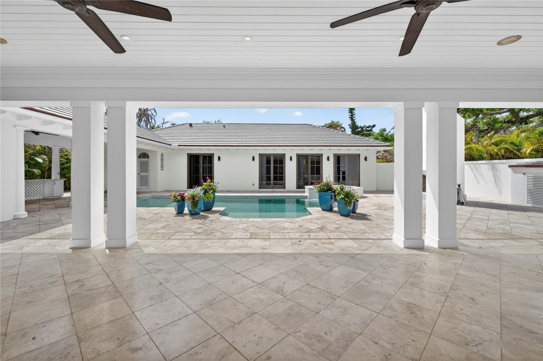 544 Live Oak Road Vero Beach, FL 32963 - Photo 7 of 33