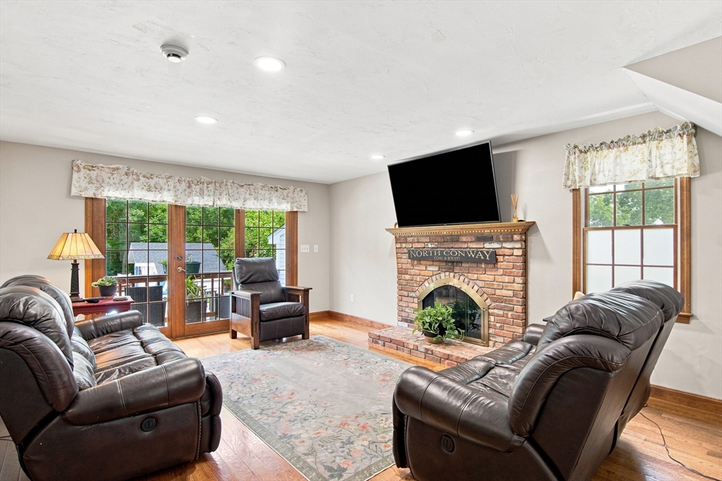 60 Valleyview Road Bellingham, MA 02019 - Photo 4 of 38 Gallery Image 4