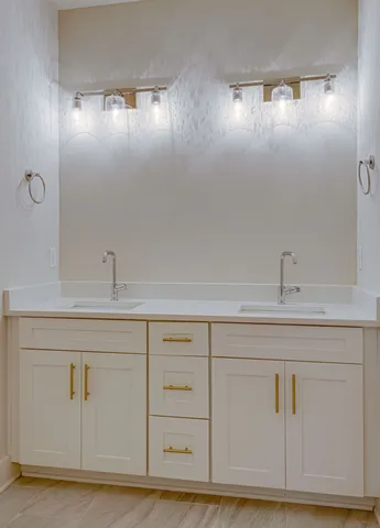 a bathroom with bathtub