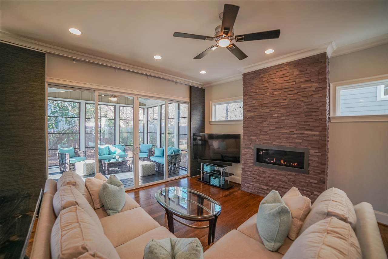 6423 Rosny Road Raleigh, NC 27613 - Photo 12 of 29 Living Room