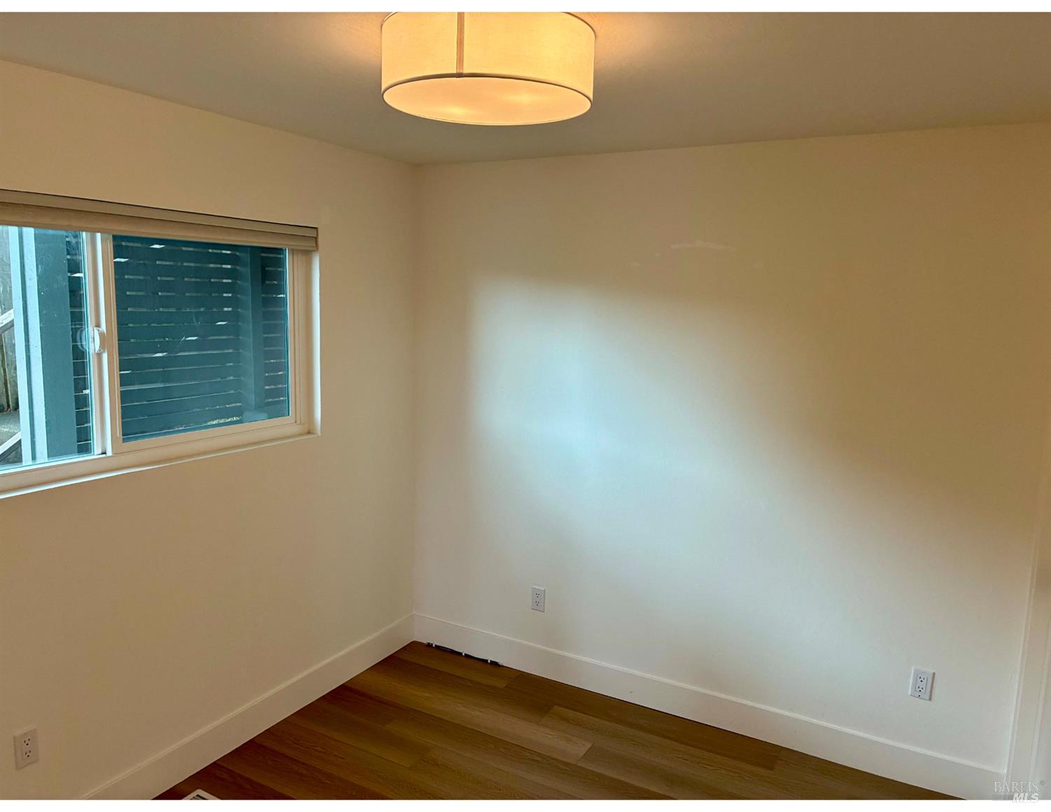 239 Corte Madera Avenue Corte Madera, CA 94925 - Photo 12 of 21 an empty room with a window