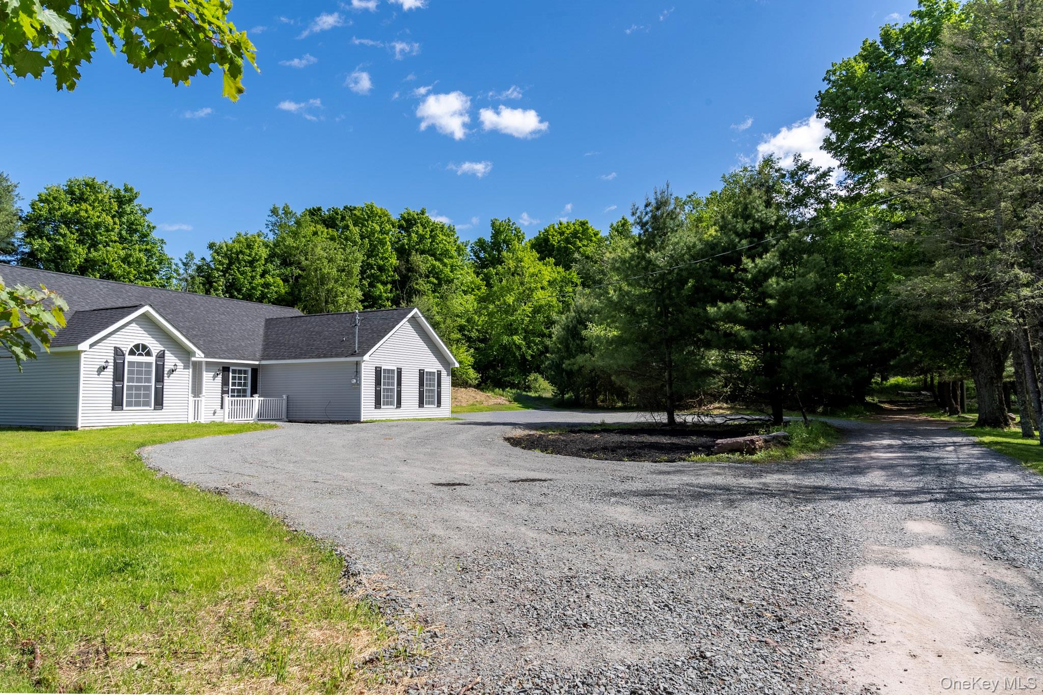 23 Decker Farm Road Monticello, NY 12701 - Photo 4 of 35