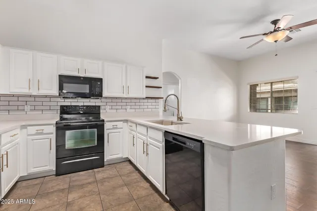 $355,000 | 2250 East Deer Valley Drive, Unit 26, Phoenix, AZ 85024