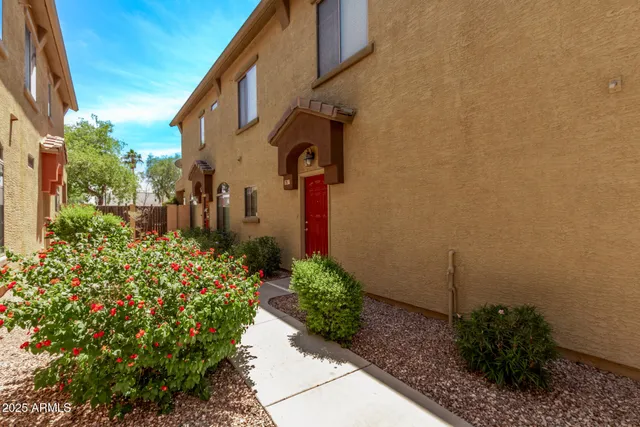 $355,000 | 2250 East Deer Valley Drive, Unit 26, Phoenix, AZ 85024