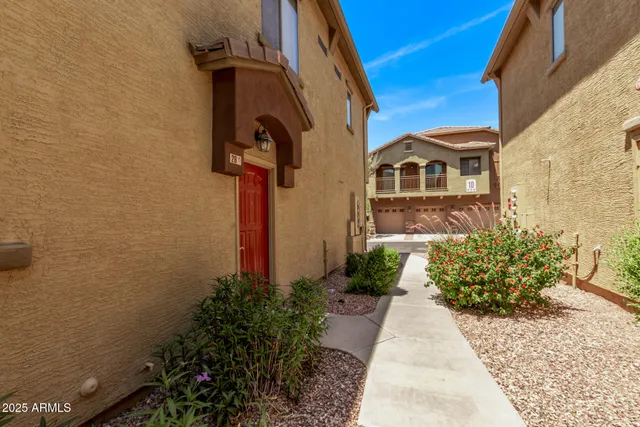 $355,000 | 2250 East Deer Valley Drive, Unit 26, Phoenix, AZ 85024