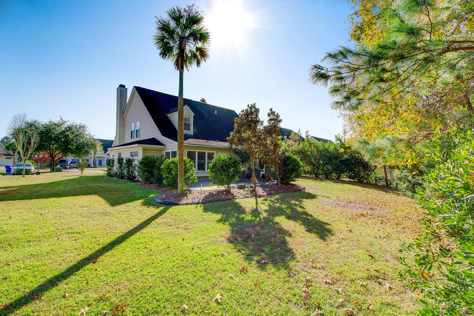 3184 Queensgate Way Mount Pleasant, SC 29466 - Photo 18 of 30 23