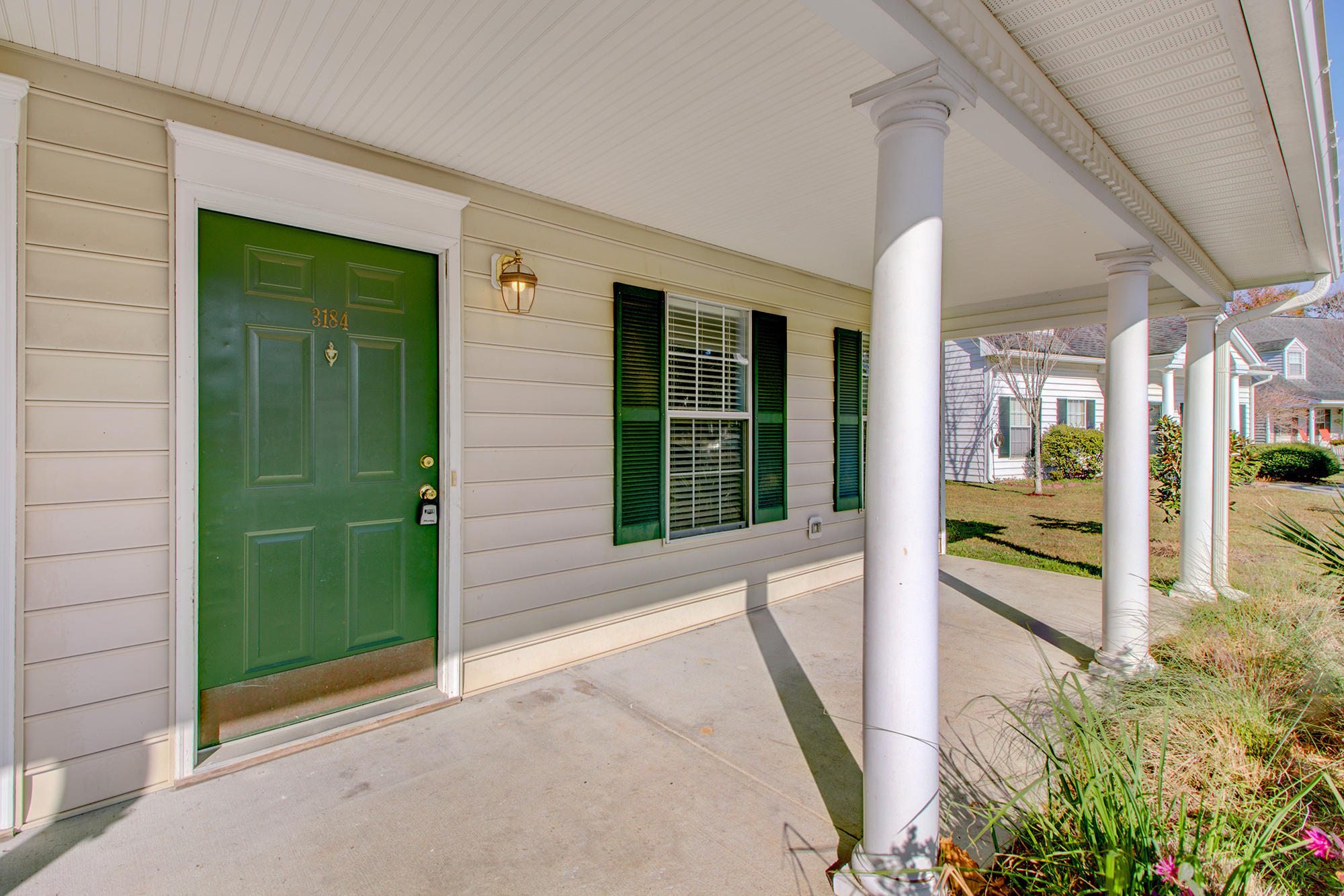 3184 Queensgate Way Mount Pleasant, SC 29466 - Photo 4 of 30 4