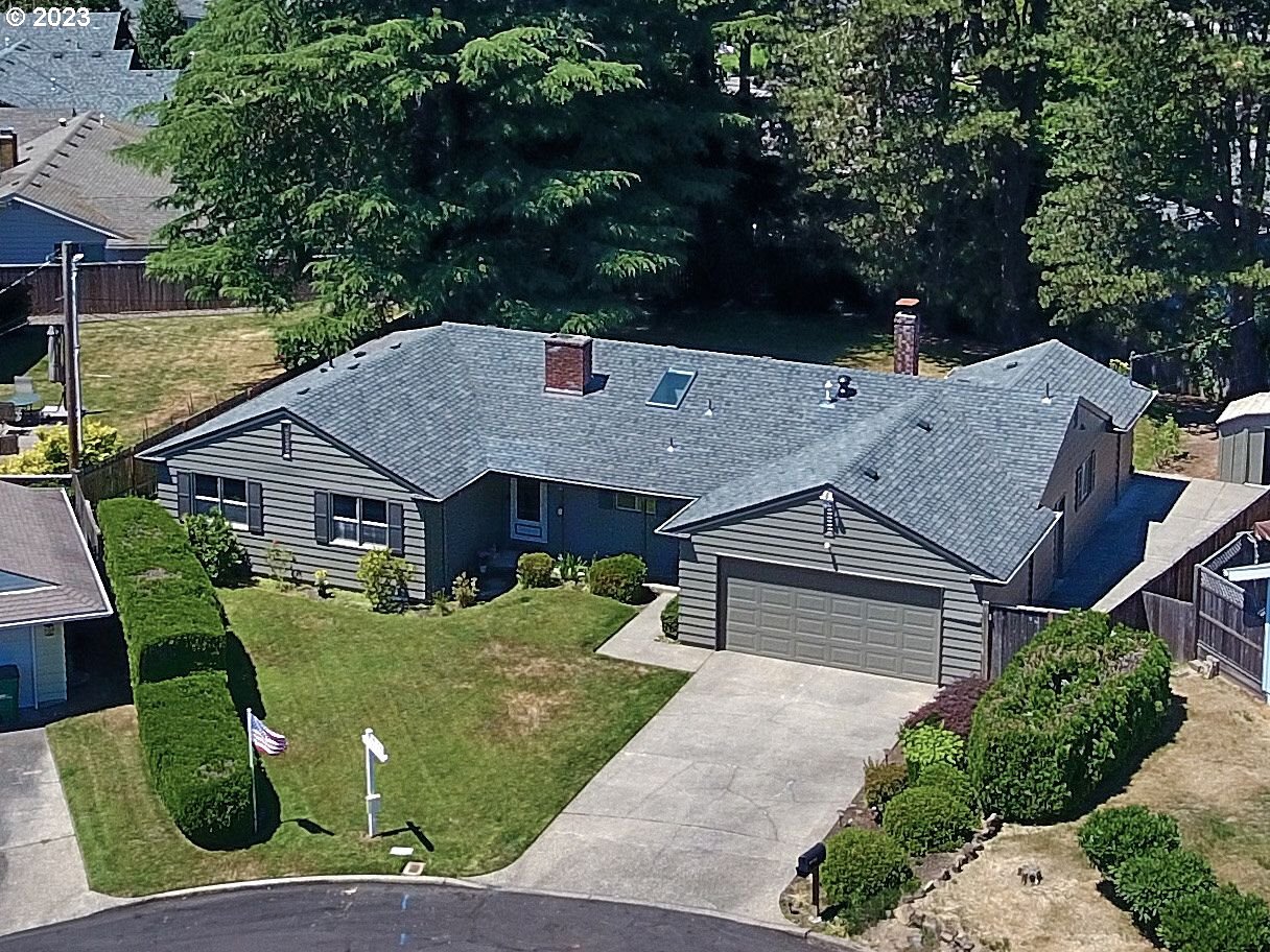 8905 Southwest Homewood Street Portland, OR 97225 - Photo 3 of 43 Gallery Image 3