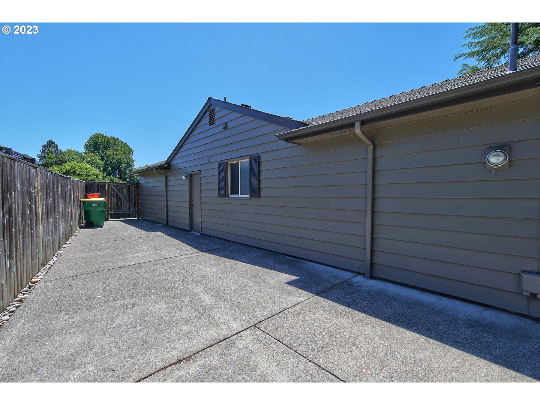 8905 Southwest Homewood Street Portland, OR 97225 - Photo 35 of 43 Gallery Image 35