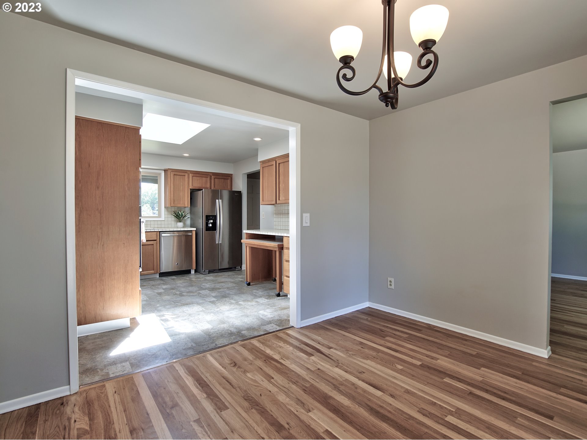 8905 Southwest Homewood Street Portland, OR 97225 - Photo 7 of 43 Gallery Image 7