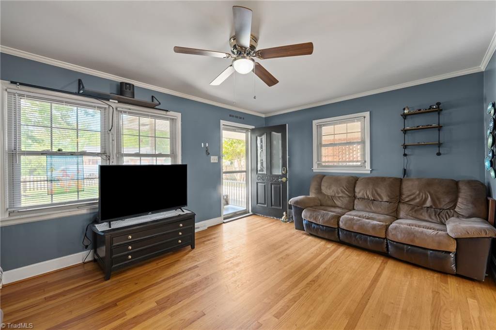 811 Wagoner Road Elon, NC 27244 - Photo 4 of 28