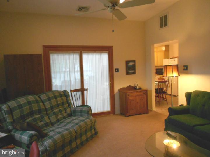 9 Cloister Road Levittown, PA 19057 - Photo 10 of 25 Family Room