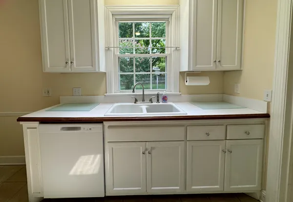 $2,500 | 3010 New Natchez Trace, Nashville, TN 37215