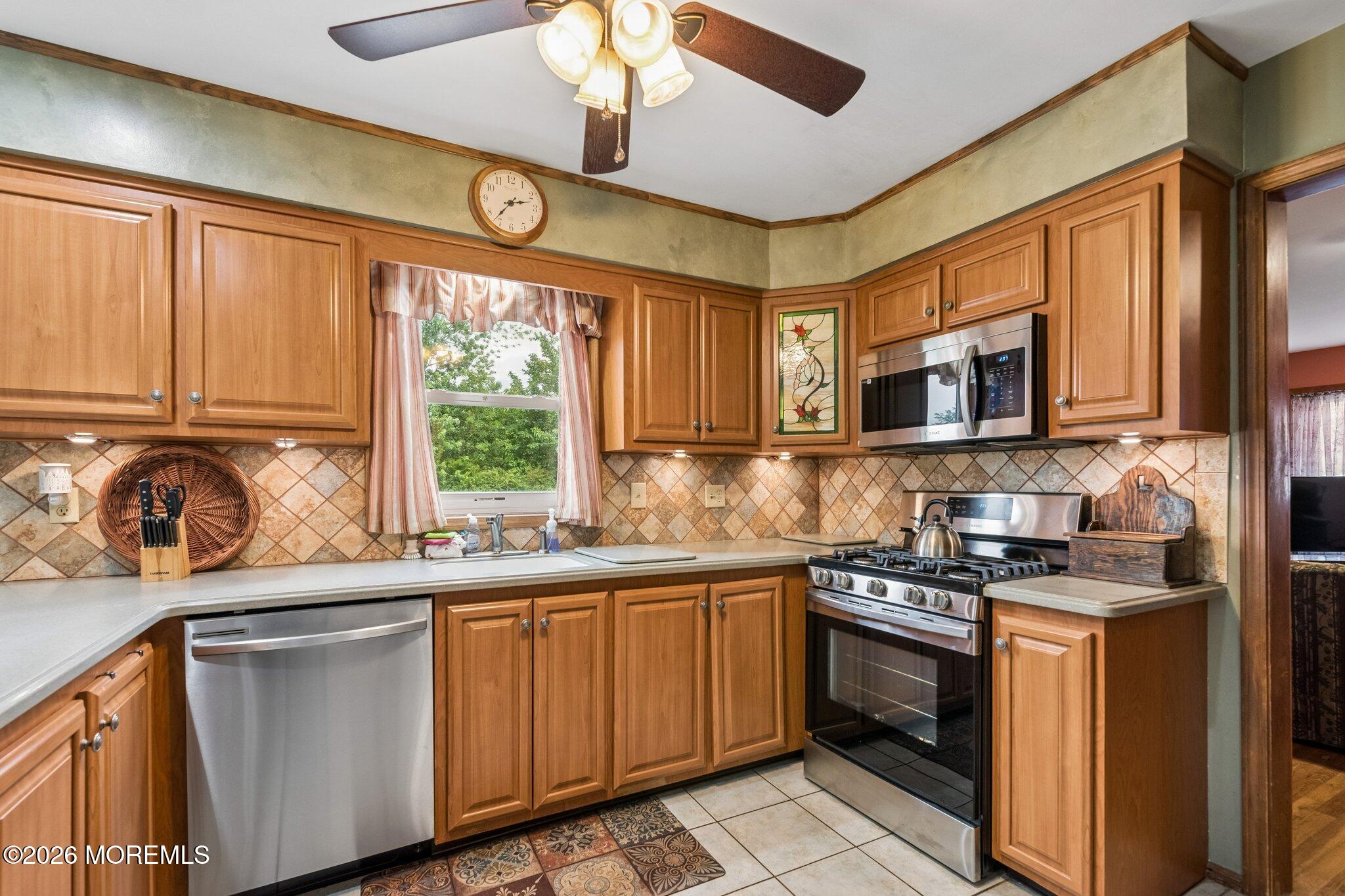 447 Sloping Hill Court Brick, NJ 08723 - Photo 16 of 34 023