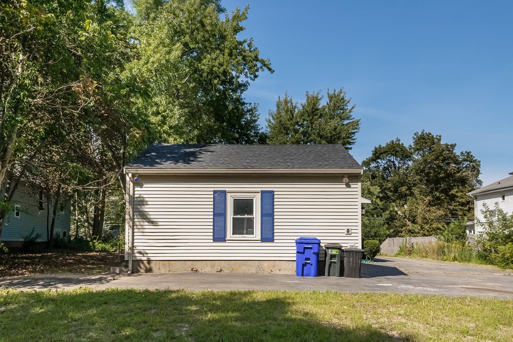 39 Great Road Maynard, MA 01754 - Photo 3 of 26