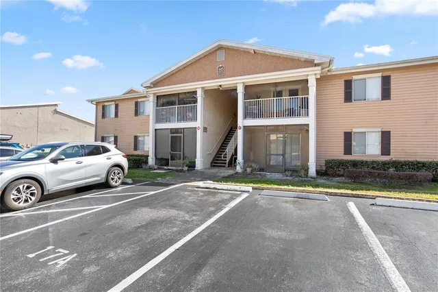 $159,900 | 145 North Pearl Lake Causeway, Unit 106, Altamonte Springs, FL 32714