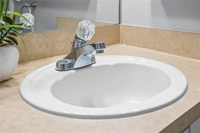 $159,900 | 145 North Pearl Lake Causeway, Unit 106, Altamonte Springs, FL 32714