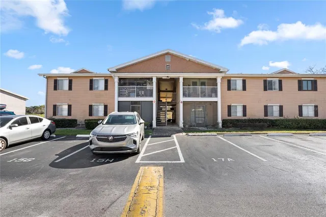 $159,900 | 145 North Pearl Lake Causeway, Unit 106, Altamonte Springs, FL 32714