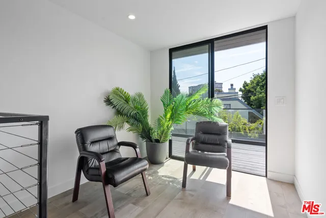 $19,500 | 3207 Thatcher Avenue, Marina del Rey, CA 90292