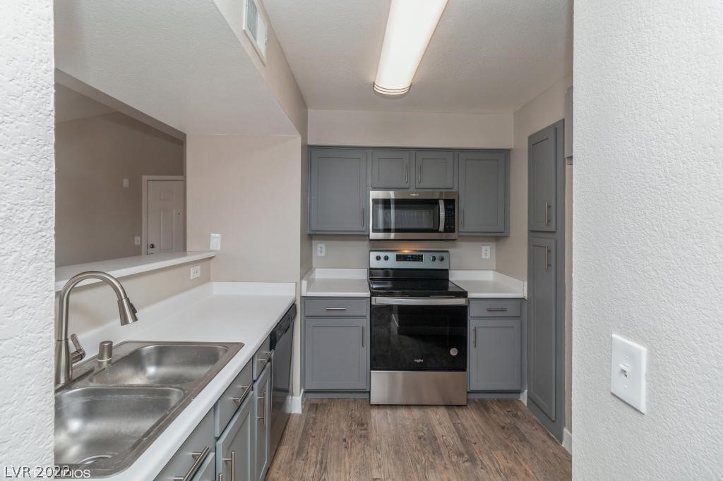 8101 West Flamingo Road, Unit 2108 Las Vegas, NV 89147 - Photo 9 of 18 Gallery Image 9