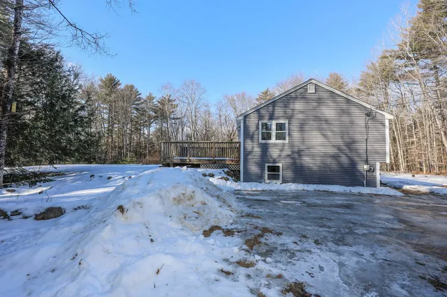 $469,900 | 313 Bumfagon Road, Loudon, NH 03307