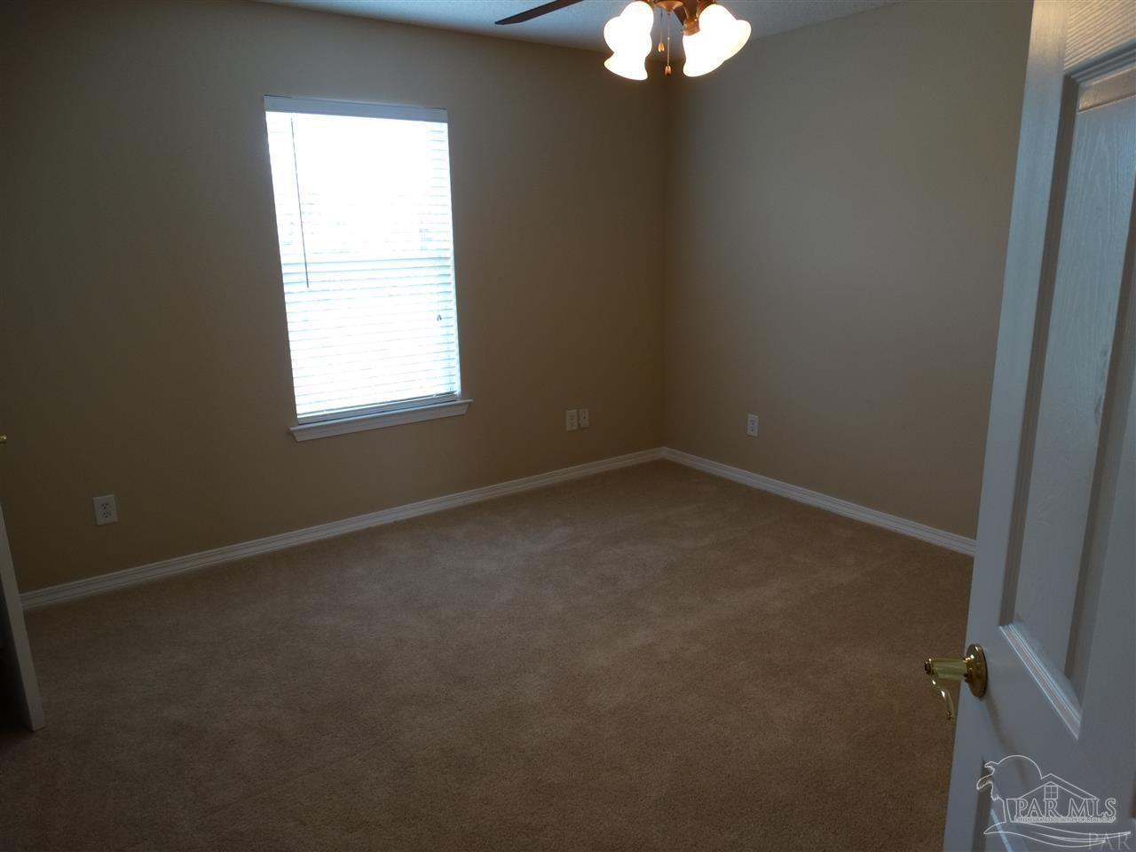 8435 Chisholm Road, Unit 11 Pensacola, FL 32514 - Photo 5 of 12 Gallery Image 5