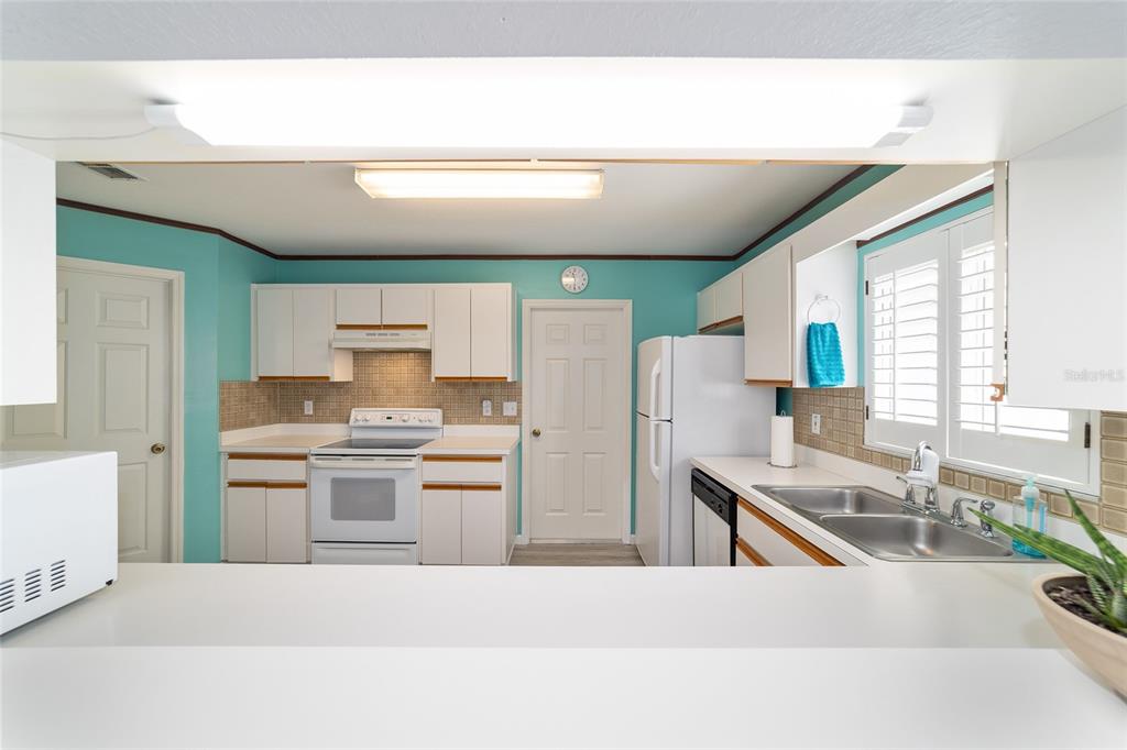 8608 Southeast 141st Street Road Summerfield, FL 34491 - Photo 20 of 82