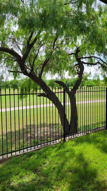 10701 Whitestone Ranch Road Benbrook, TX 76126 - Photo 11 of 40