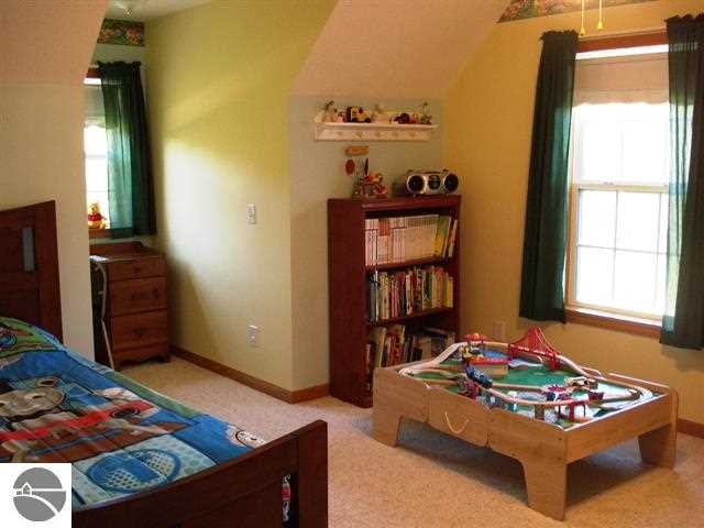 4295 East Wing Road Mount Pleasant, MI 48858 - Photo 18 of 52 1745461-17.JPG