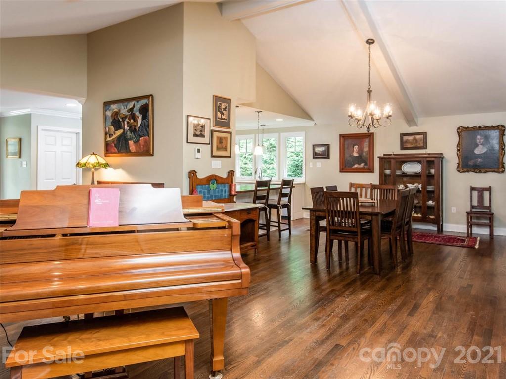 149 Windsor Road Asheville, NC 28804 - Photo 15 of 44 Gallery Image 15