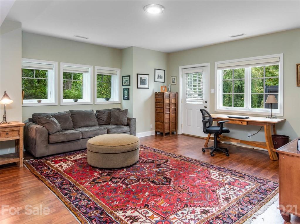 149 Windsor Road Asheville, NC 28804 - Photo 28 of 44 Gallery Image 28
