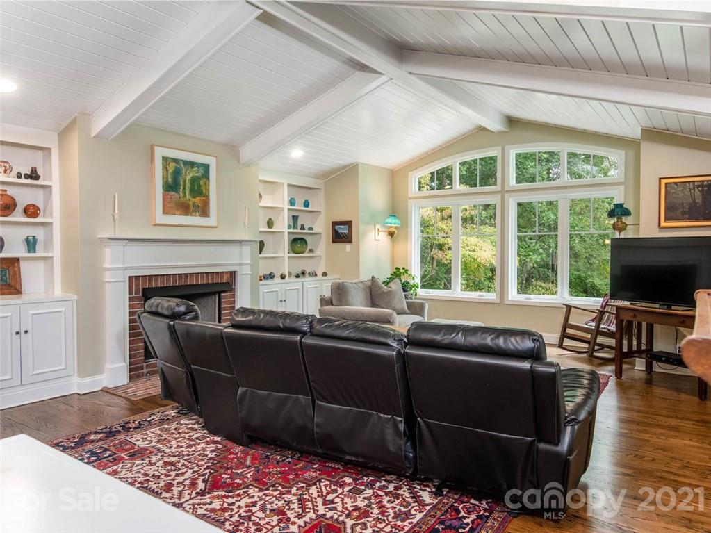149 Windsor Road Asheville, NC 28804 - Photo 4 of 44 Gallery Image 4