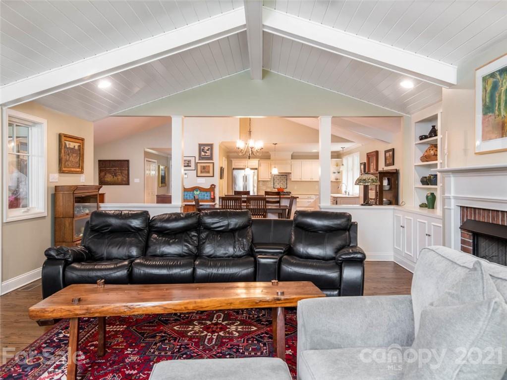 149 Windsor Road Asheville, NC 28804 - Photo 6 of 44 Gallery Image 6