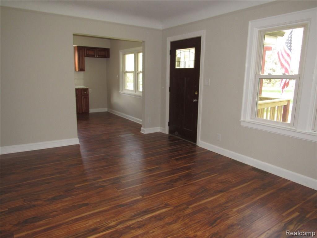 46770 Woodall Road Utica, MI 48317 - Photo 12 of 37 46770 WOODALL SHELBY TWP (69).JPG