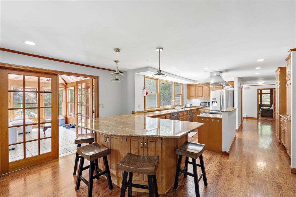 4 Dix Road Franklin, MA 02038 - Photo 6 of 39